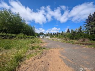 235 Delta Wing Dr, Forks, WA 98331