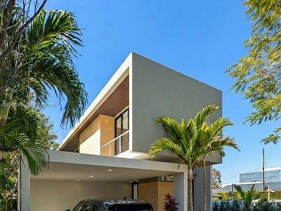 2nd image of 234 SW 22nd Rd