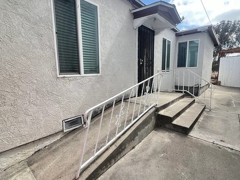 3130 Haller St #1/2 — Photo 2