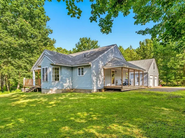 17 Donigians Way, Barrington, NH 03825