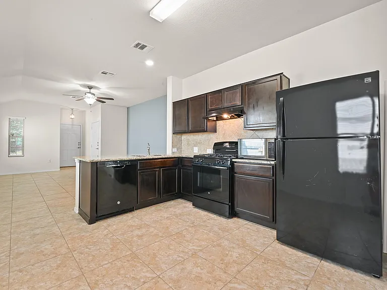 10209 Crescendo Ln — Photo 6