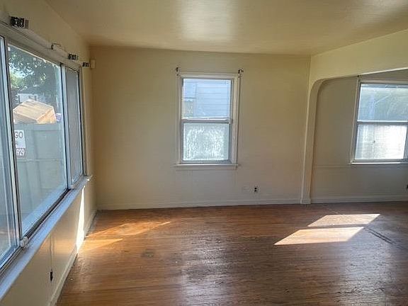 4th image of 8321 Fairbanks Dr
