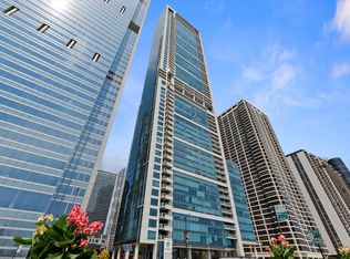 340 E Randolph St APT 3503, Chicago, IL 60601