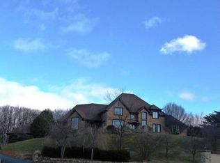 143 Skyward Dr, Danville, PA 17821