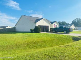 300 Legato Ln, Richlands, NC 28574