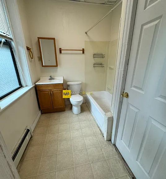 587 Beacon St #2 — Photo 6
