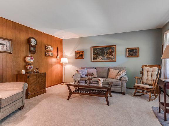 2nd image of 1000 Harmony Dr