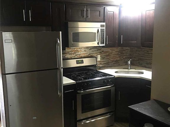 3rd image of 1347 E 54th St