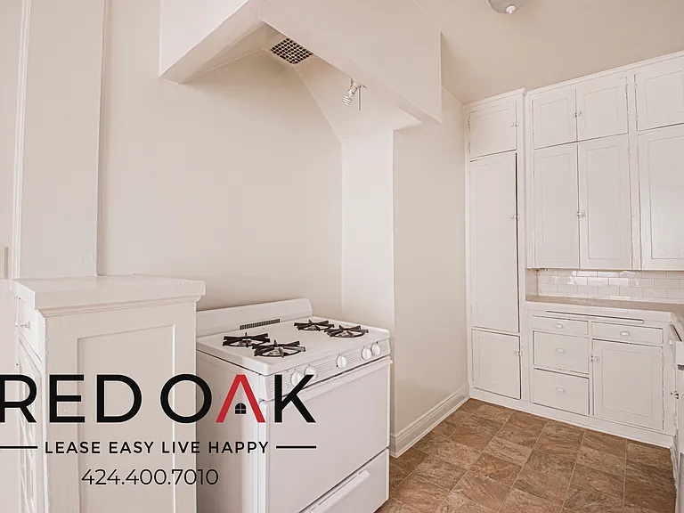 335 S Berendo St #207 — Photo 9
