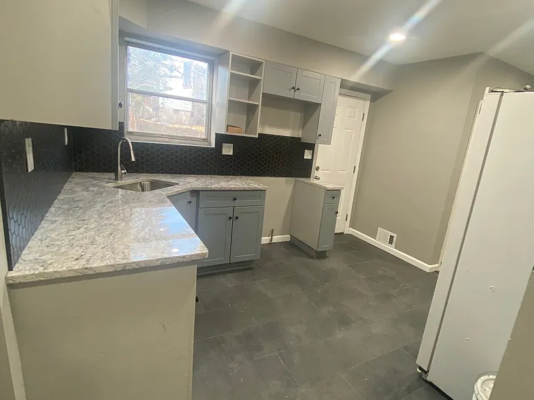 4208 Bonner Rd — Photo 5