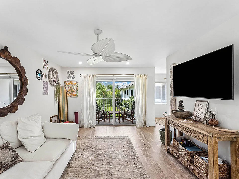 207 Tropic Isle Dr #2050