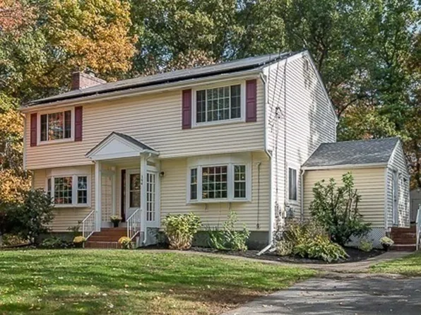 194 Paine St, Bellingham, MA 02019