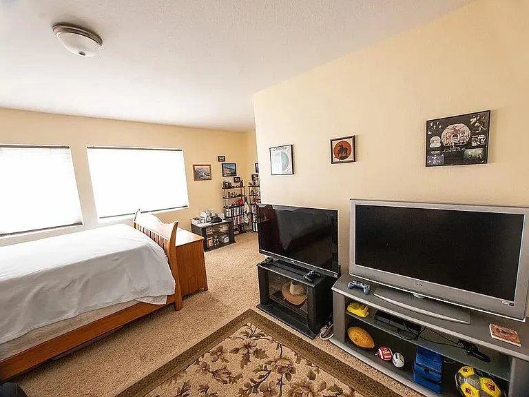 37491 Mersey St — Photo 42