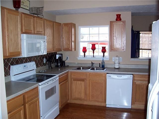 2nd image of 365 Upper Mill Dr