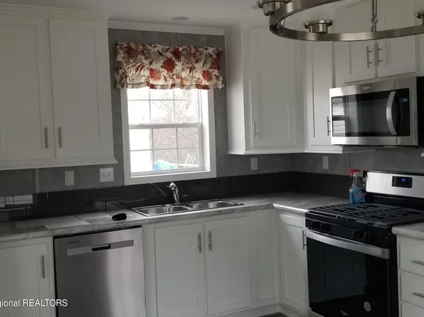 1820 State Route 35 #9, West Belmar, NJ 07719