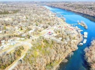 111 Kansas Avenue, Rockaway Beach, MO 65740