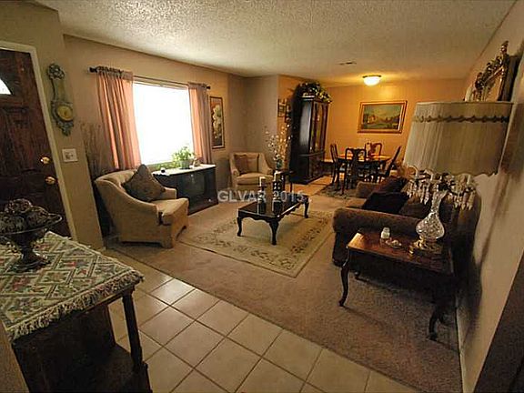 5th image of 3663 N Braewood Ave