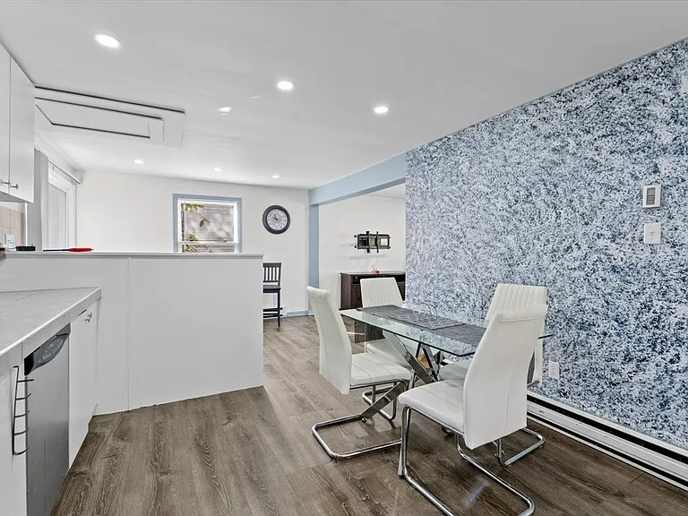 3528 Peak Dr — Photo 8