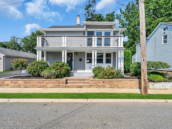 4th image of 17 Lockwood Avenue