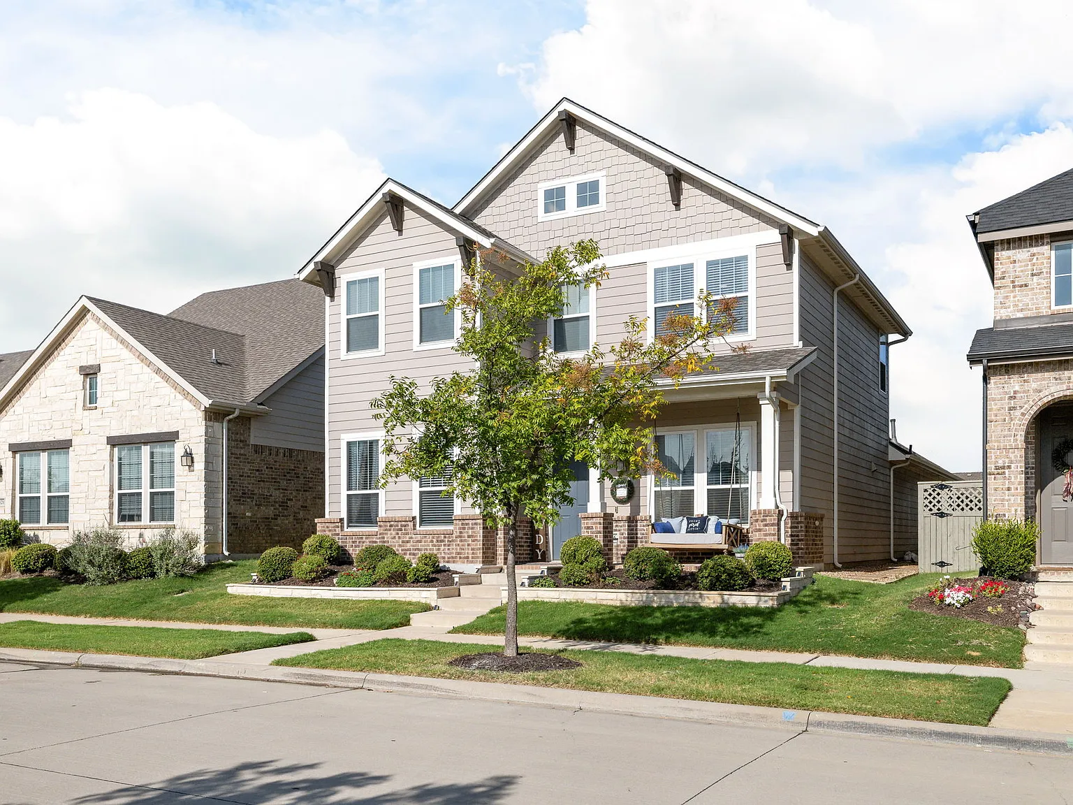 4 bed, 3.5 bath, 2399 sqft, $3,000 — Photo 1