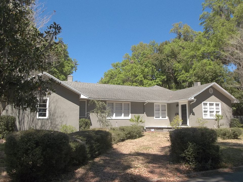 1st image of 211 W Poinsettia St
