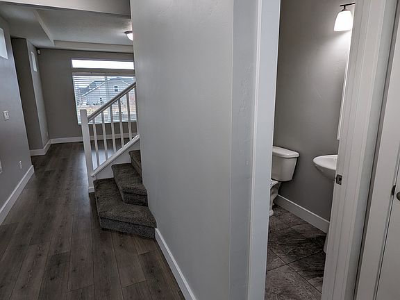 4th image of 45 E Delgada Ln