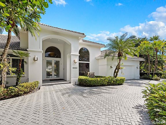 5th image of 9454 NW 52 Doral Ln
