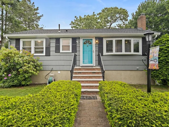 7 Karen Rd, Woburn, MA 01801