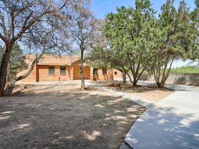 3037 Corrales Rd, Corrales, NM, 87048