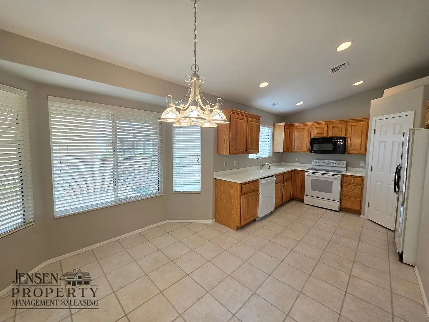 2 Bedroom Home in a much sought after community — Photo 4