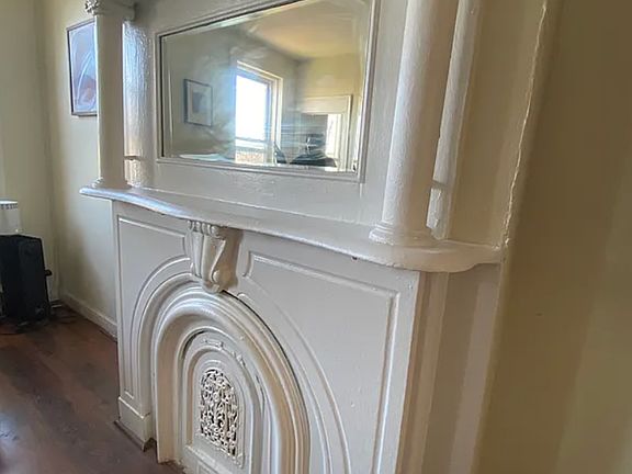 2nd image of 253 Bainbridge St #3