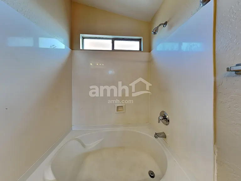 17180 W Port Royale Ln — Photo 12