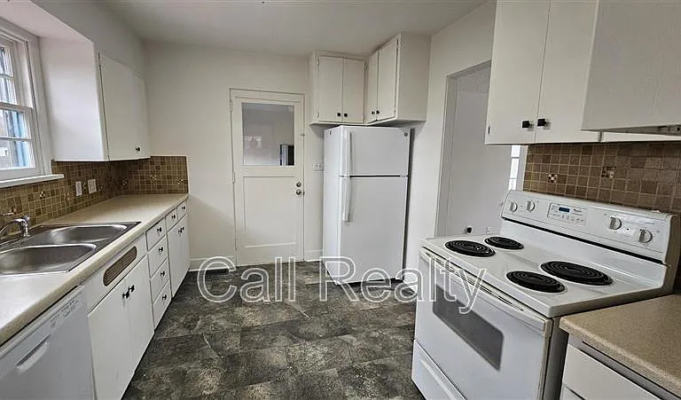 224 N Conklin Rd — Photo 8