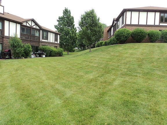 4th image of 9815 W Creek Rd APT B1