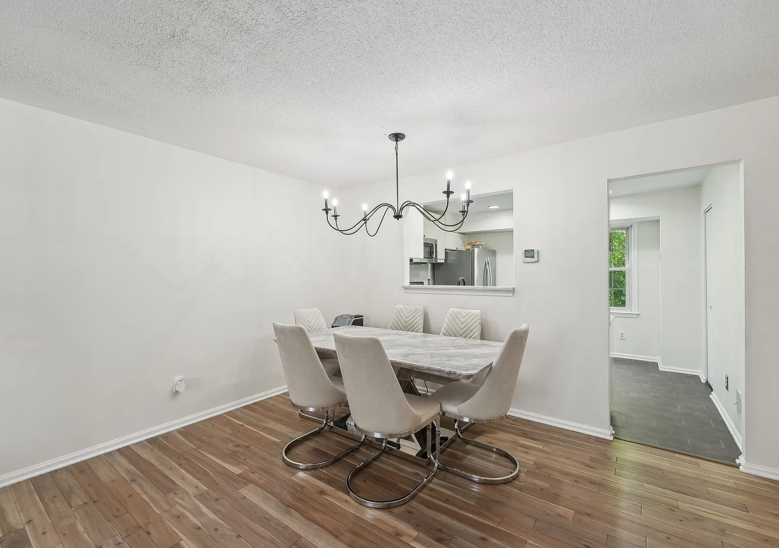 Welcome to 71 Fendall Avenue! — Photo 4