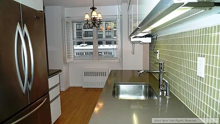 Rented by Bond New York