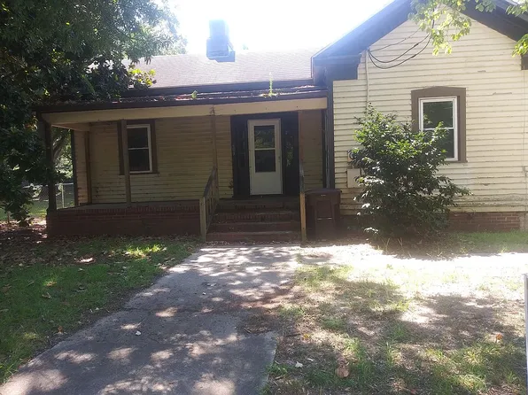 407 E Pitt St, Tarboro, NC 27886