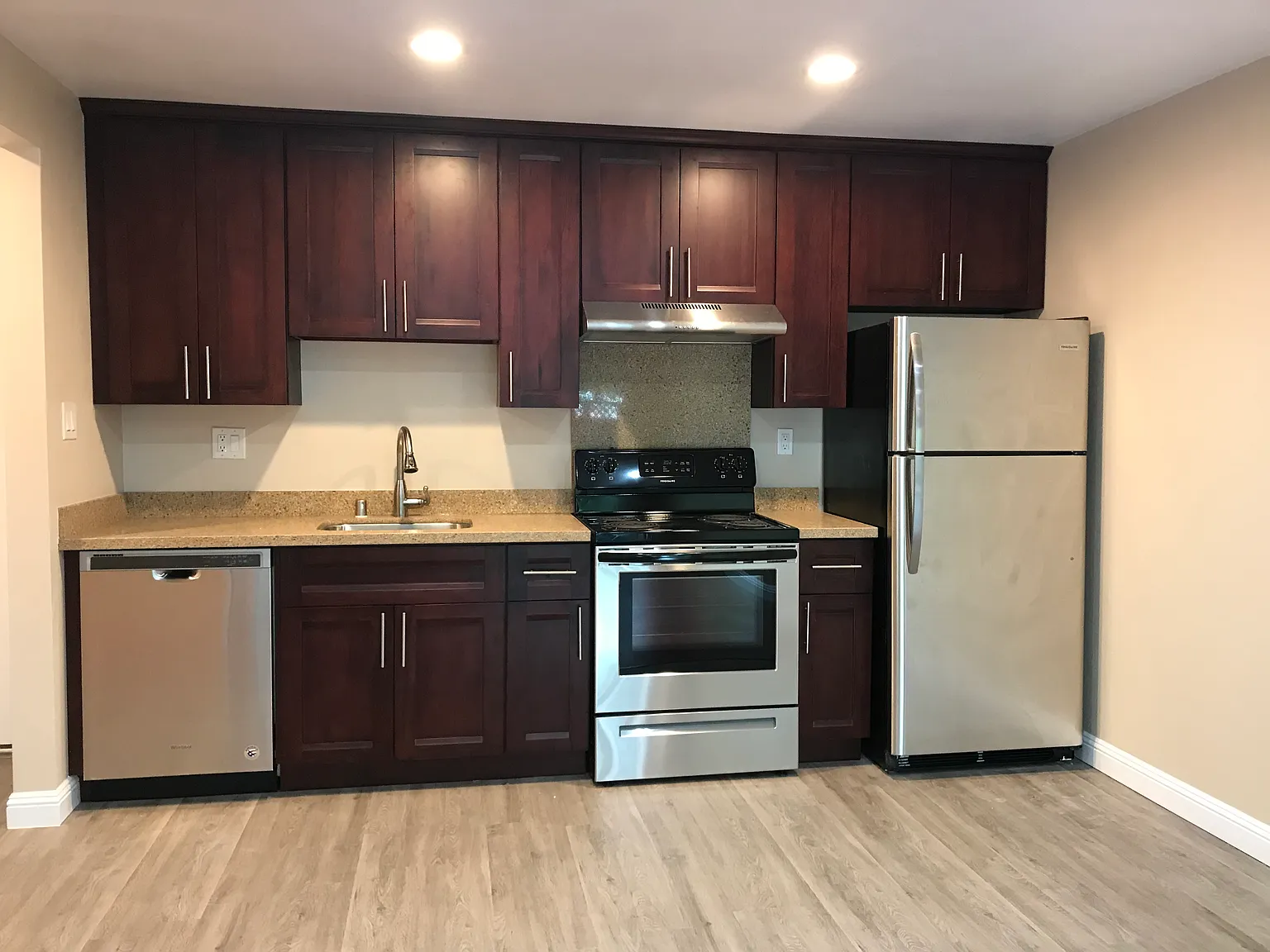 1 bed, 650 sqft, $2,975 — Photo 1