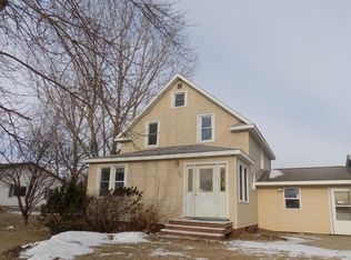 202 7th Ave SE, Perham, MN 56573