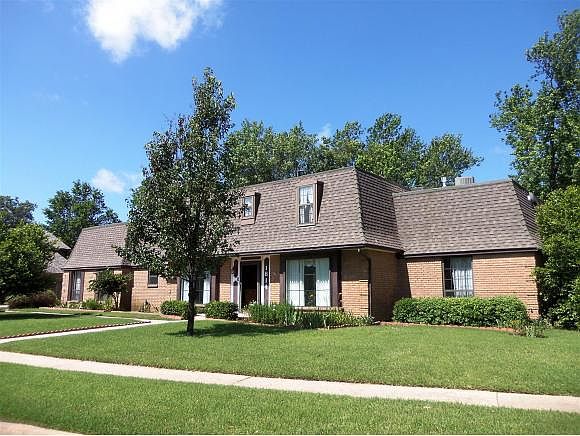 2nd image of 1814 Brookhaven Blvd