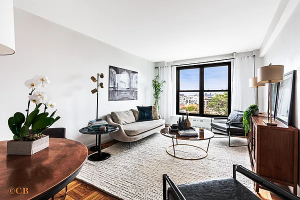 Sold by Compass | media 1