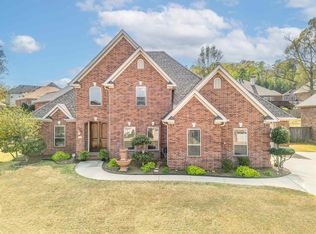 141 Mountain Valley Dr, Maumelle, AR 72113