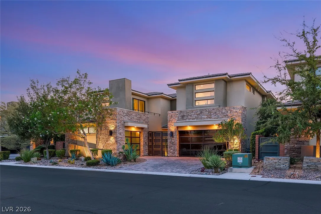 4 bed, 4.5 bath, 4172 sqft, $12,950 — Photo 1