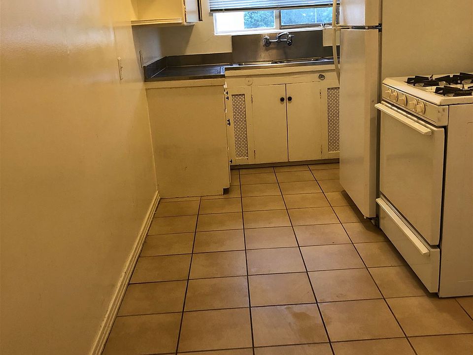Kitchen 4
