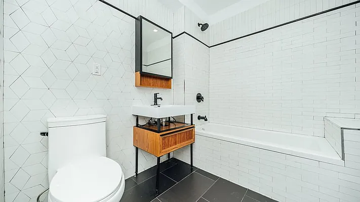 Rented by Nooklyn NYC LLC | media 77