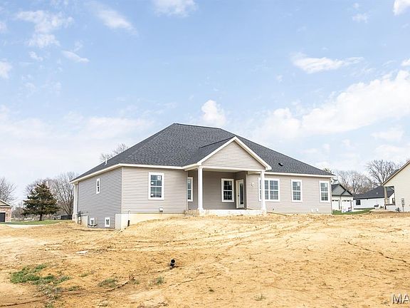 4th image of 3736 Golfview Cir