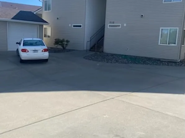 712 Oakmont Rd APT 4, Billings, MT 59105