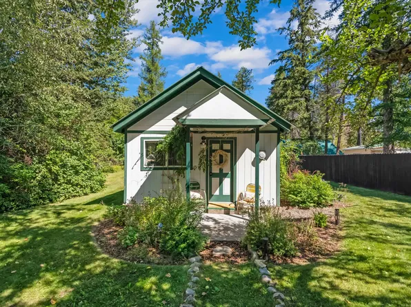 751 1st Ave NW, Hungry Horse, MT 59919