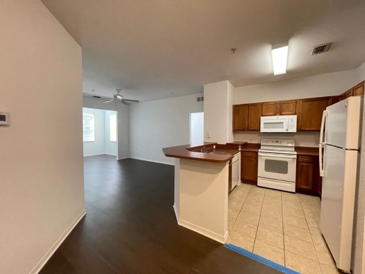 2 Bed/2 Bath, 2nd Floor Condo At Villa Valencia Available October 12th! — Photo 2