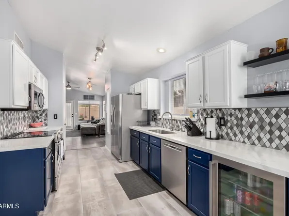 1130 W KINGBIRD Drive, Chandler, AZ 85286